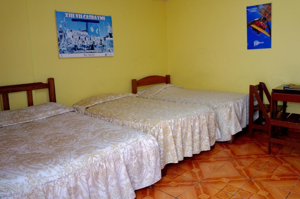Hostal Iquique Lima Buitenkant foto