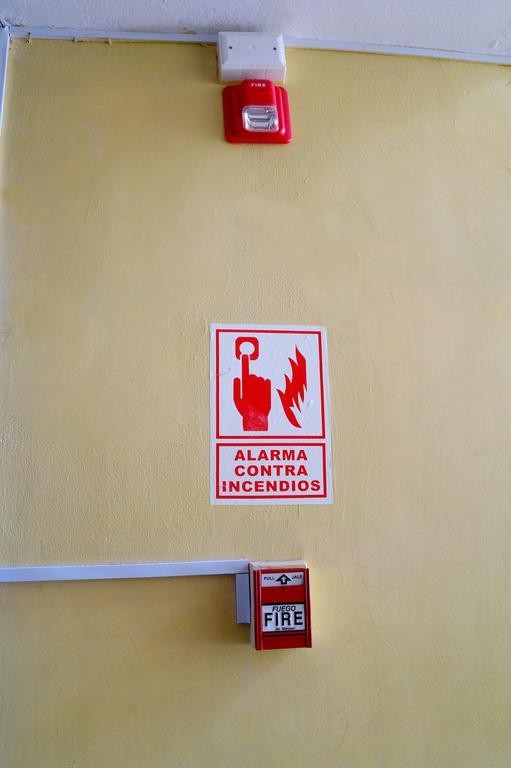 Hostal Iquique Lima Buitenkant foto