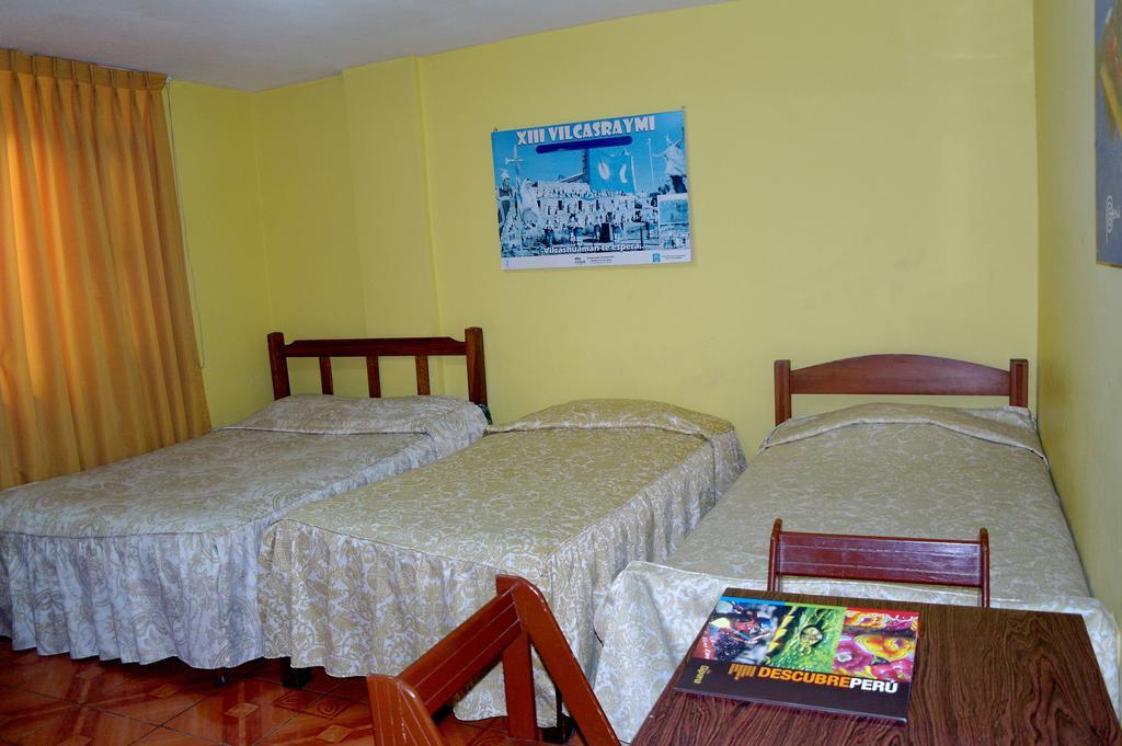 Hostal Iquique Lima Buitenkant foto