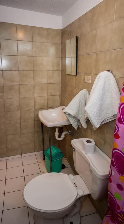 Hostal Iquique Lima Buitenkant foto