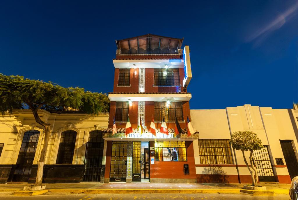 Hostal Iquique Lima Buitenkant foto